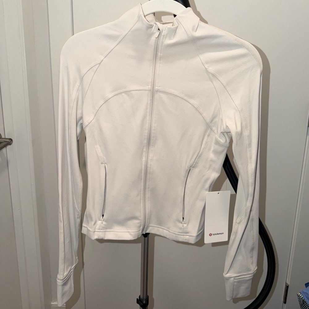 Lululemon nulu define cropped jacket *NEW*